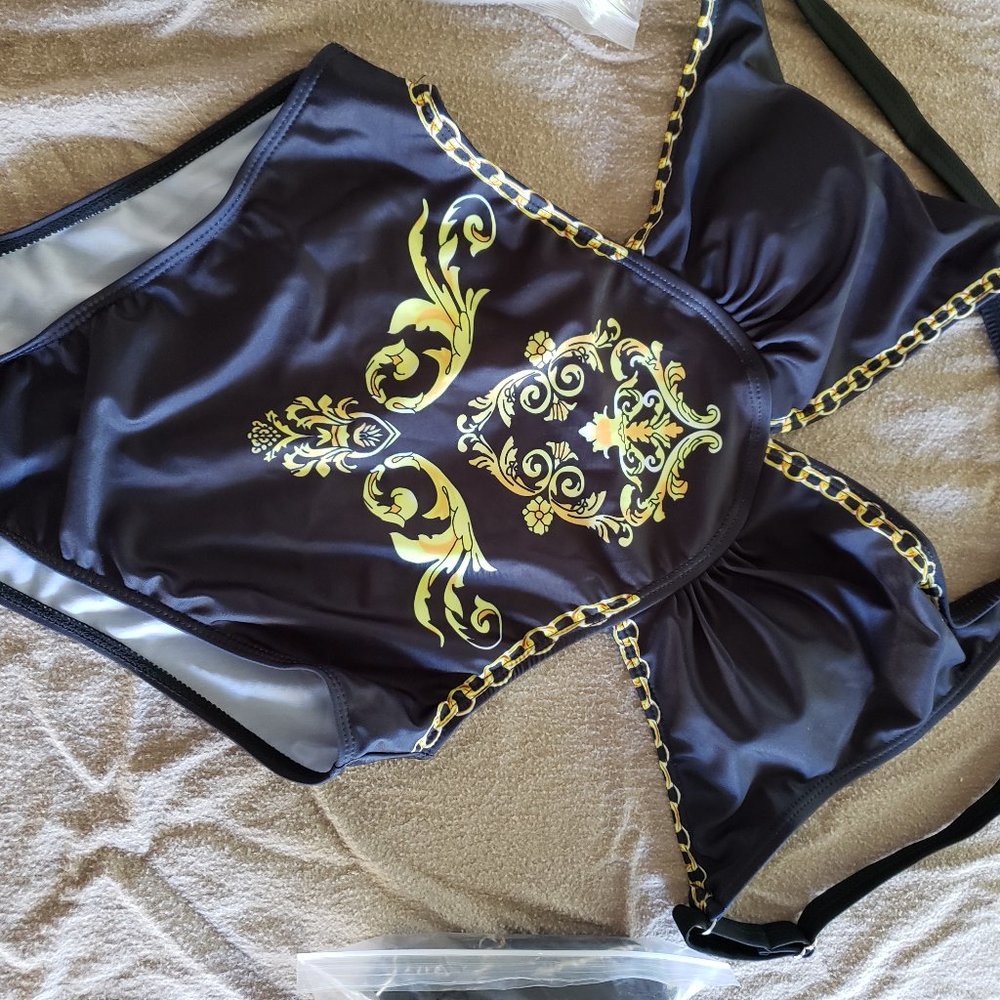 New Gorgeous Padded Monokini. Swimsuit - Picture 11 of 11